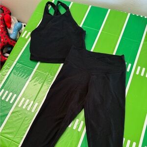 Abercrombie and Fitch workout set sz can. Butter soft!